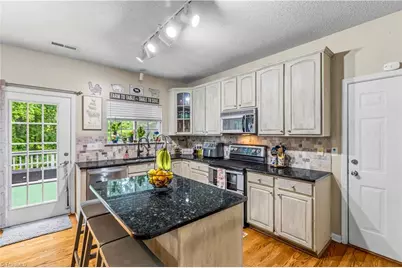 419 Rockbridge Drive, Kernersville, NC 27284 - Photo 11