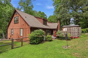 222 Shadowlawn Dr, Jamestown, NC 27282 - Photo 5
