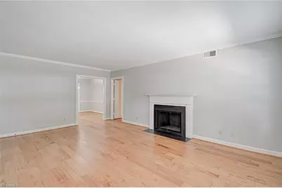 341 Hanover Arms Court #B, Winston-Salem, NC 27104 - Photo 5