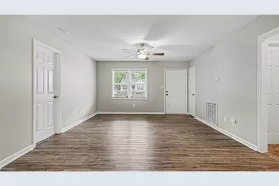 2 Leaf Ridge Court, Thomasville, NC 27360 - Photo 3