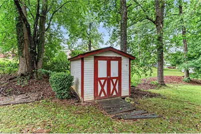2904 Bainbridge Drive, Winston-Salem, NC 27105 - Photo 23