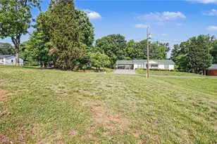 430 2nd Ave, Mayodan, NC 27027 - Photo 45