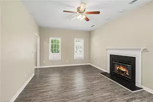 2910 Bridgeport Dr, Winston-Salem, NC 27103 - Photo 7
