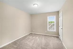 2910 Bridgeport Dr, Winston-Salem, NC 27103 - Photo 17
