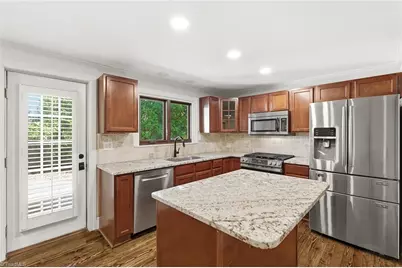 1920 Robinhood Road, Winston-Salem, NC 27104 - Photo 9