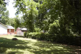 1510 Polo Rd, Winston-Salem, NC 27103 - Photo 11