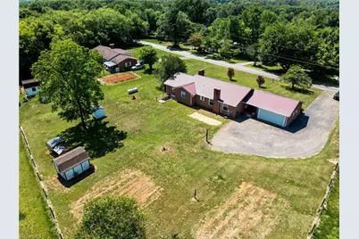 5800 Bethel Road, Jonesville, NC 28642 - Photo 9