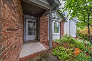 1029 Ridge Cove Ct, Winston-Salem, NC 27104 - Photo 3