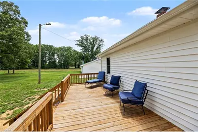 2724 Union Cross Church Road, Yadkinville, NC 27055 - Photo 27