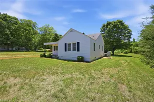1611 Holly Grove Rd, Lexington, NC 27292 - Photo 25