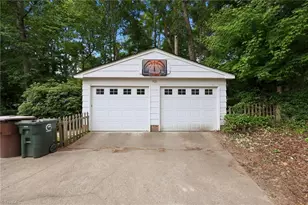 5 Leawood Ct, Greensboro, NC 27410 - Photo 33