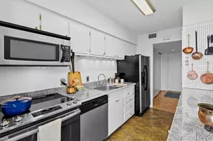 1101 N Elm St, Greensboro, NC 27401 - Photo 17