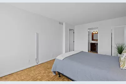 1101 N Elm Street #204, Greensboro, NC 27401 - Photo 23