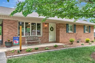 201 Oakwoods Ln, Wilkesboro, NC 28697 - Photo 1