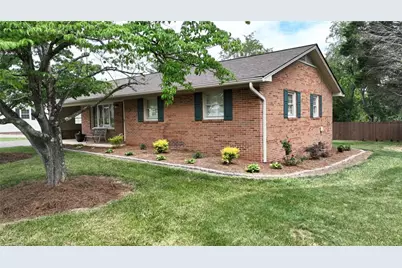 201 Oakwoods Lane, Wilkesboro, NC 28697 - Photo 37