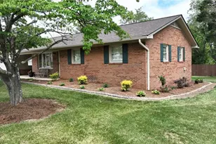 201 Oakwoods Ln, Wilkesboro, NC 28697 - Photo 37