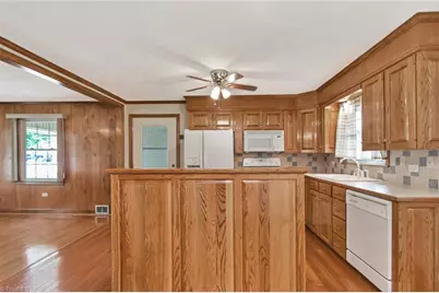 201 Oakwoods Lane, Wilkesboro, NC 28697 - Photo 13