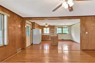 201 Oakwoods Lane, Wilkesboro, NC 28697 - Photo 7