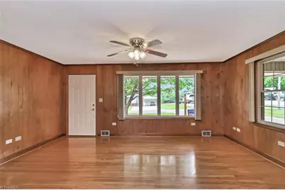 201 Oakwoods Lane, Wilkesboro, NC 28697 - Photo 9