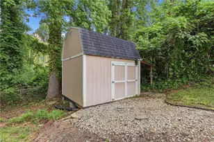 1603 Roseland St, Greensboro, NC 27408 - Photo 9