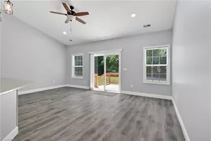 4218 Farlow Dr, Greensboro, NC 27406 - Photo 13