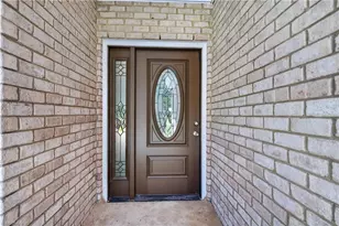 4218 Farlow Dr, Greensboro, NC 27406 - Photo 9