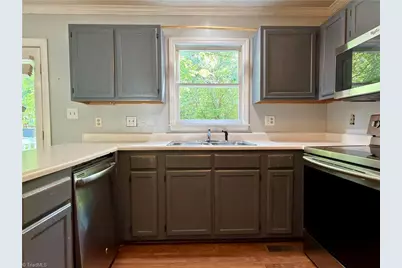 3 Swiftcreek Court, Greensboro, NC 27407 - Photo 7