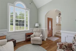 364 Morning Side Dr, Winston-Salem, NC 27107 - Photo 9