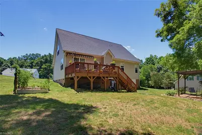 364 Morning Side Drive, Winston-Salem, NC 27107 - Photo 5