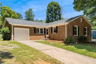 307 Foxcroft Dr, Winston-Salem, NC 27103 - Photo 1