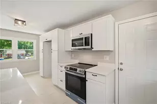 307 Foxcroft Dr, Winston-Salem, NC 27103 - Photo 5