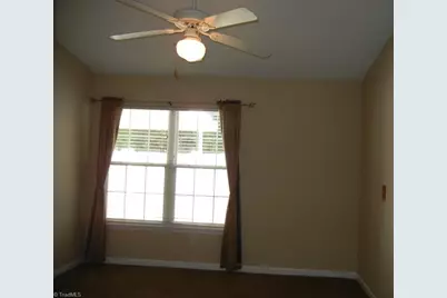 908 Chesapeake Lane, Archdale, NC 27263 - Photo 9