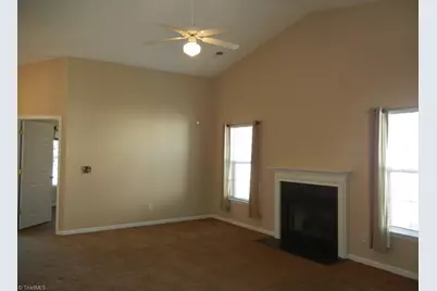 908 Chesapeake Lane, Archdale, NC 27263 - Photo 5