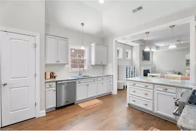 5042 Skipper Lane, Winston-Salem, NC 27106 - Photo 5