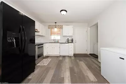 1656 Guilford Drive, Winston-Salem, NC 27127 - Photo 9