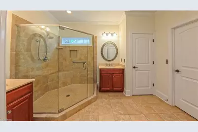 5567 Foxgate Circle, Winston-Salem, NC 27106 - Photo 23