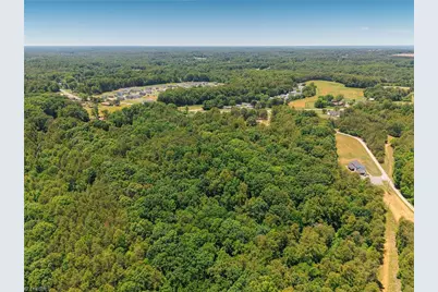 102 Hawks Road, King, NC 27021 - Photo 19