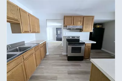 615 E State Street, High Point, NC 27262 - Photo 3