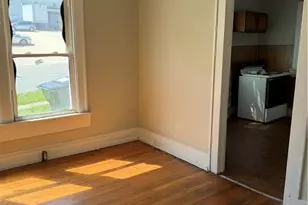 202 W Holt St, Burlington, NC 27217 - Photo 19