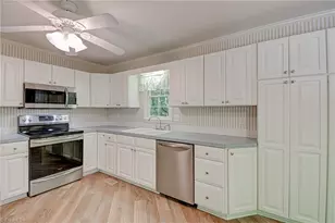4005 Glenn Landing Dr, Winston-Salem, NC 27107 - Photo 13