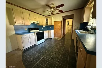 304 Northside Drive, Lexington, NC 27295 - Photo 9