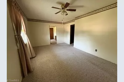 304 Northside Drive, Lexington, NC 27295 - Photo 7