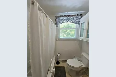 226 E Elm Street, Mount Airy, NC 27030 - Photo 7