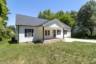 1329 Belleauwood St, Winston-Salem, NC 27107 - Photo 3