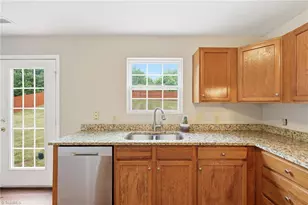 410 Walnut Crossing Dr, Whitsett, NC 27377 - Photo 15