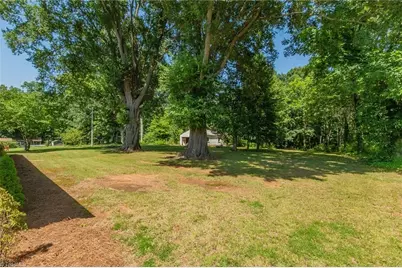 3035 Plantation Road, Winston-Salem, NC 27105 - Photo 7