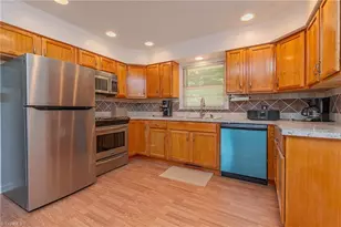 3035 Plantation Rd, Winston-Salem, NC 27105 - Photo 5