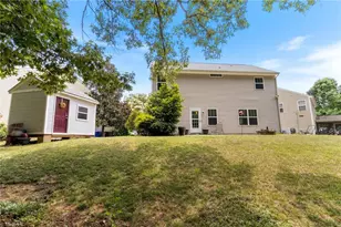 825 Blue Lake Dr, Mebane, NC 27302 - Photo 29