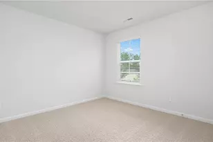 121 Beechwood Cir, Thomasville, NC 27360 - Photo 7