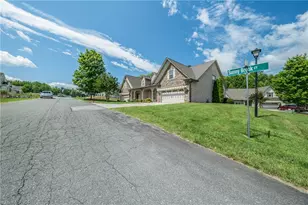 5209 Sunny Brook Ct, Clemmons, NC 27012 - Photo 43